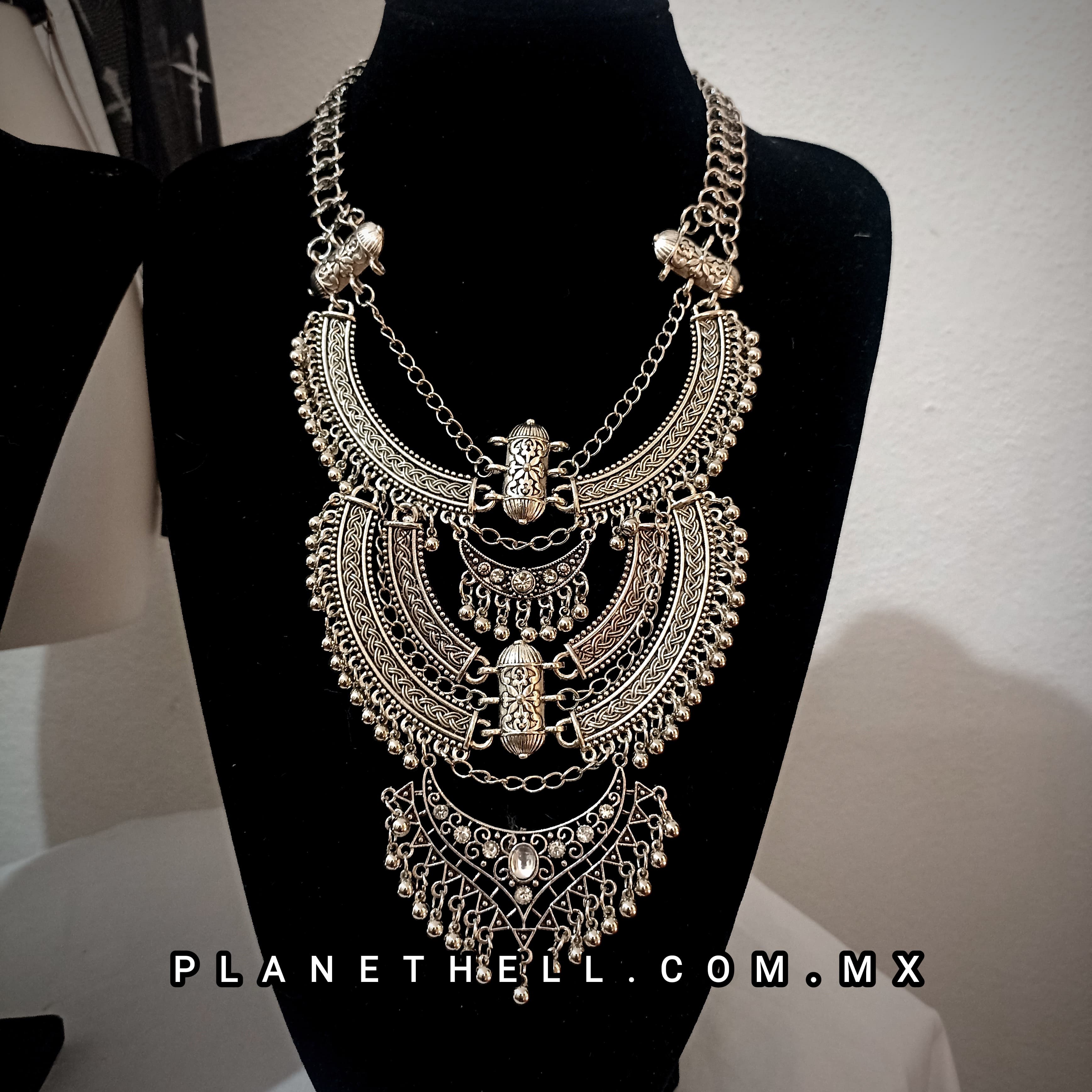 COLLAR - INDIAN VAMPIRE